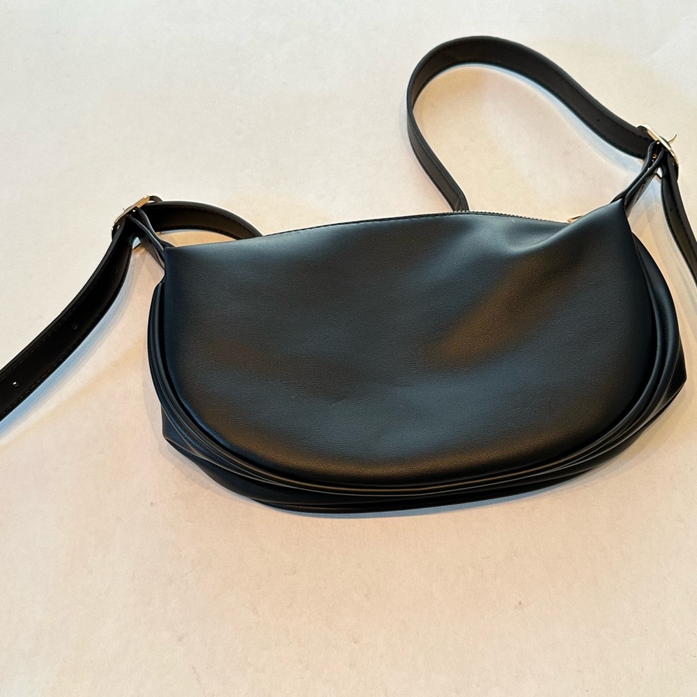 HOBO Small Shoulder Black Faux Leather Gold Hardware NEW Sz 11.5”x7”x3.5”